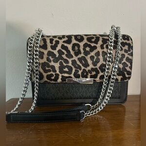 Michael Kors Chain Bag.